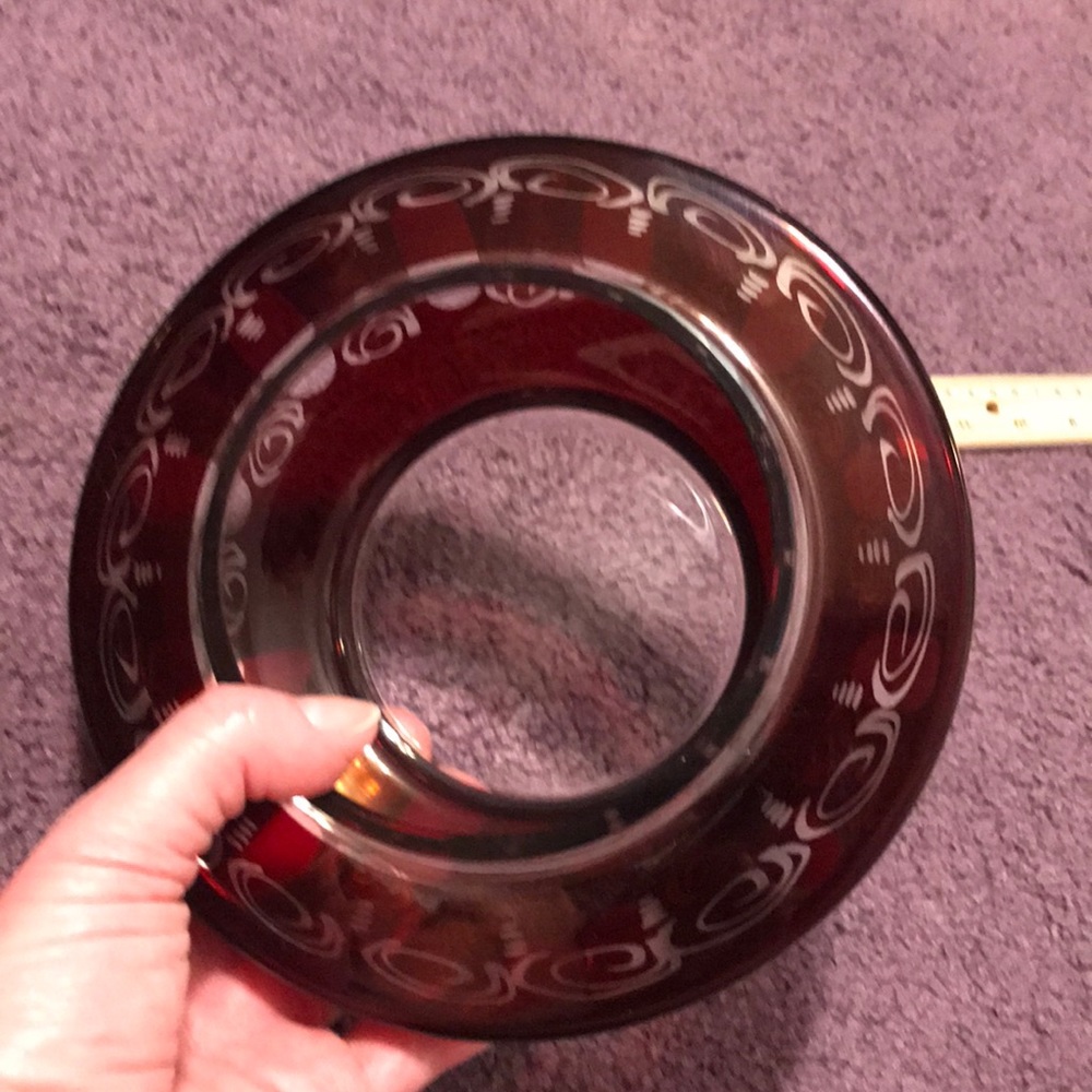 Vintage ruby crystal candy trinket dish etched - Picture 6 of 12